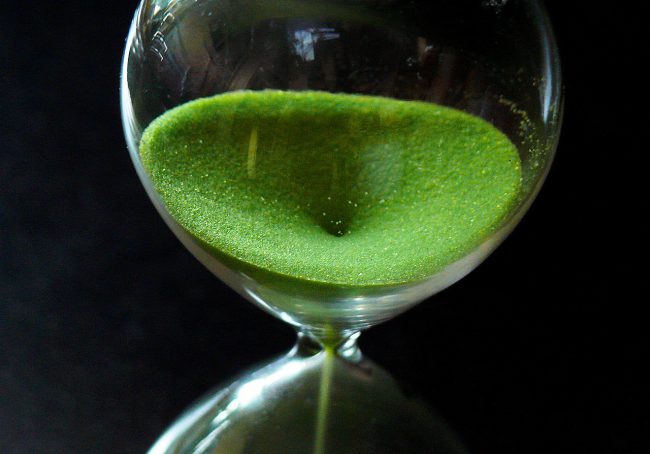 images_hourglass-917364_1280